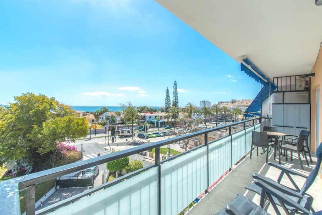 Mar del Sur Nuevo apartamento con vistas al mar, Benalmádena ...