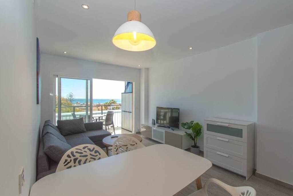 Posezení v ubytování Mar del Sur Apartamento con vistas al mar