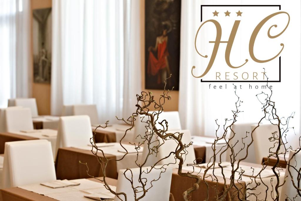 A seating area at Hotel Hc Resort Lignano