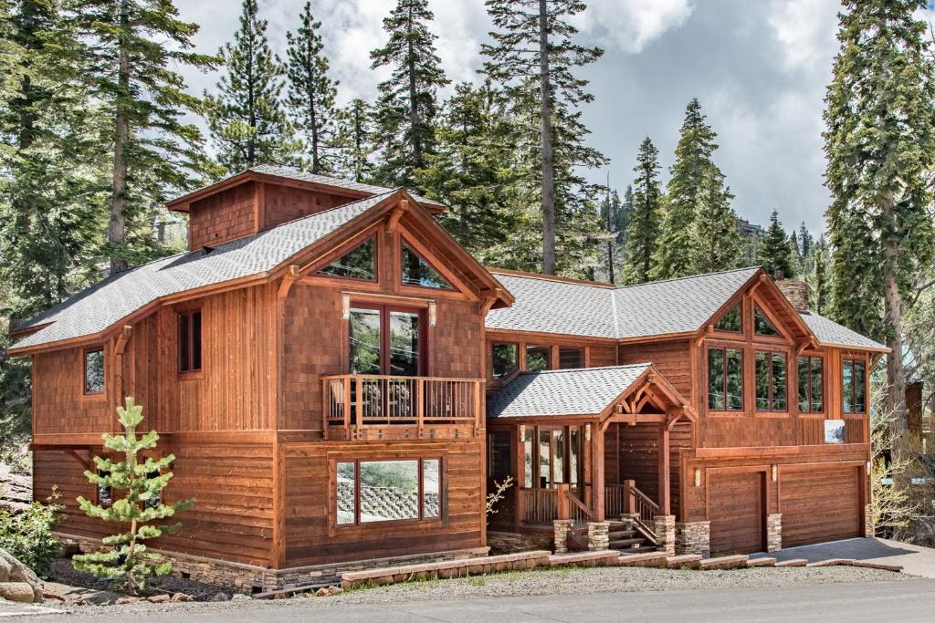 Gallery image of Extravagant Mountain Lodge in Stateline