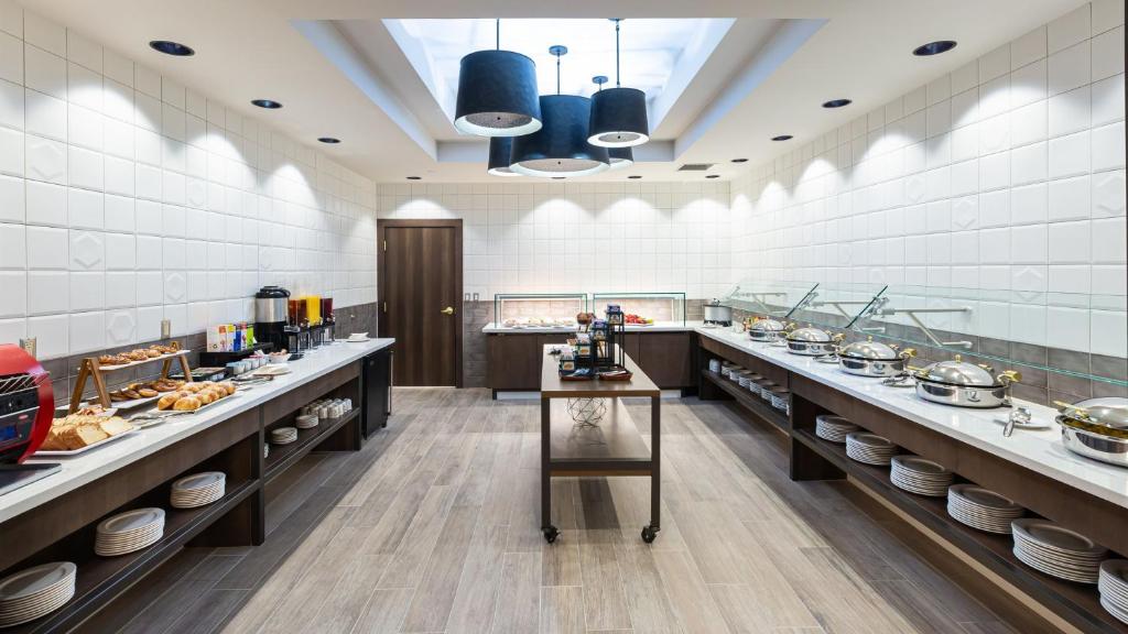 Holiday Inn San Jose-Silicon Valley by IHG photo