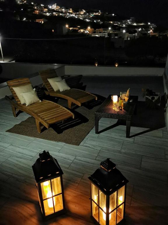 Fotografie z fotogalerie ubytování Karpimo Vineyard Villa with Heated Pool v destinaci Éxo Goniá