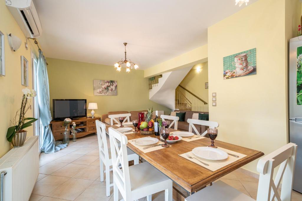 Posezení v ubytování stunning tranquil villa with private pool