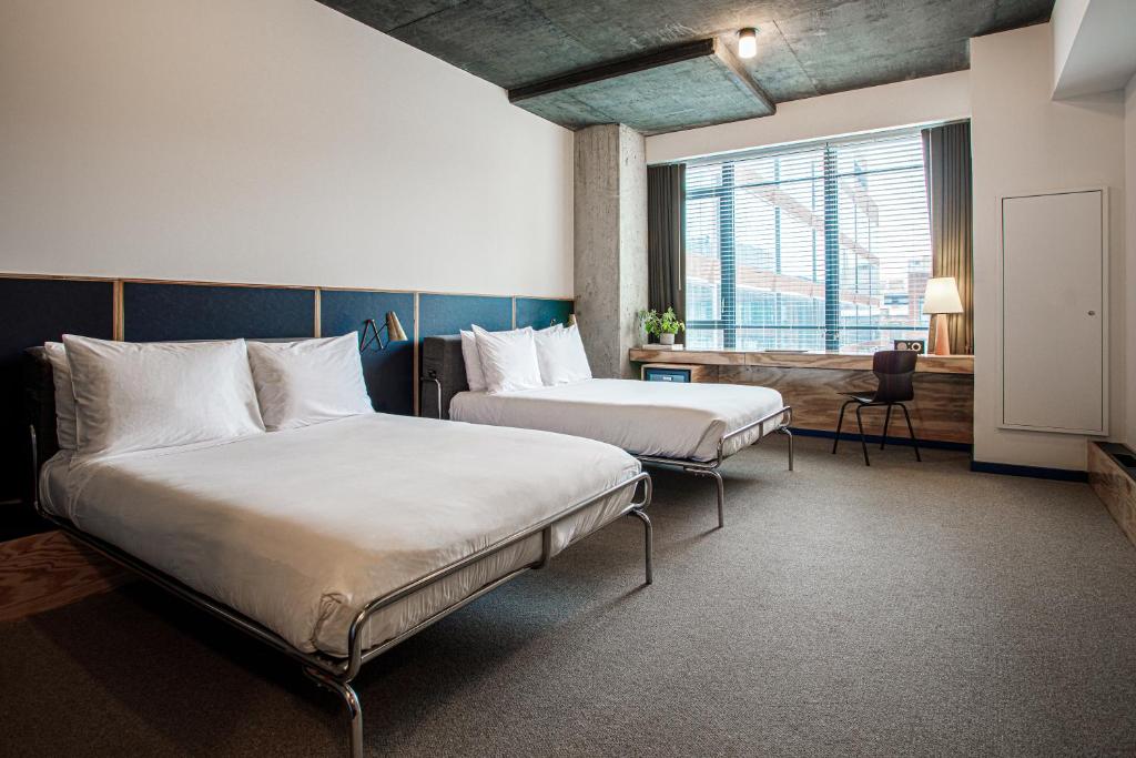 The Emily Hotel - Double