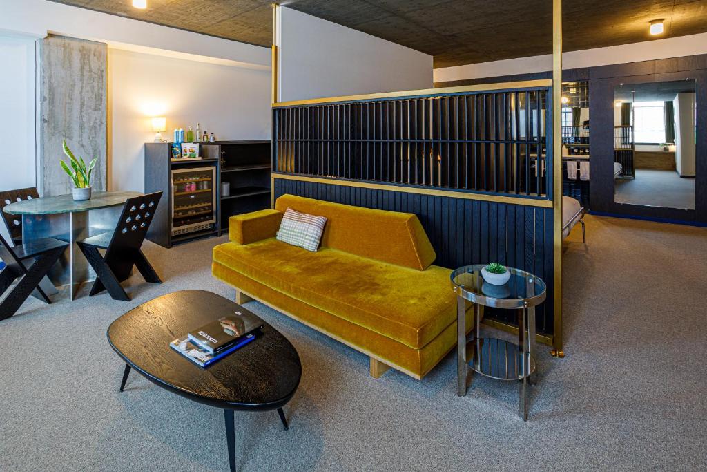 The Emily Hotel - Grenier