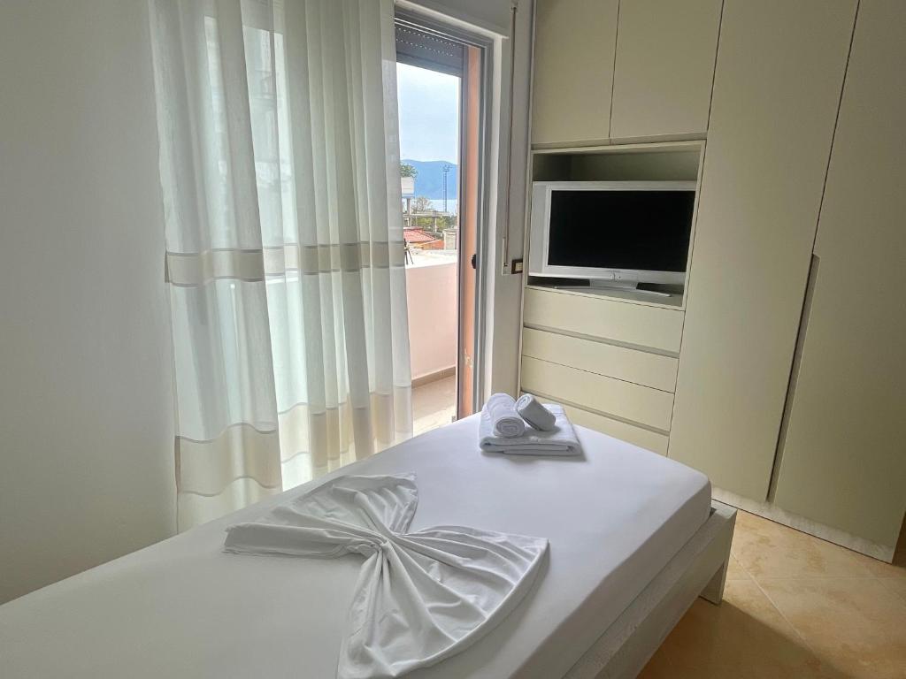 TOURISTS RESIDENCE - Image 7