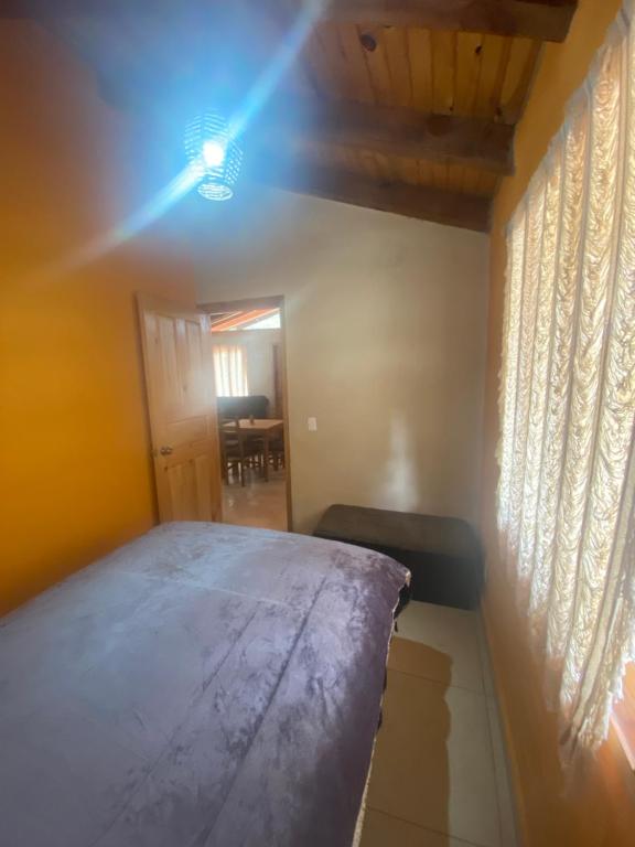 Postel nebo postele na pokoji v ubytování Los Pirineos