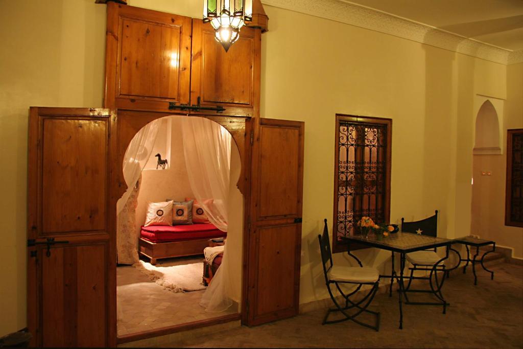 Posezení v ubytování Riad Couleurs du Sud