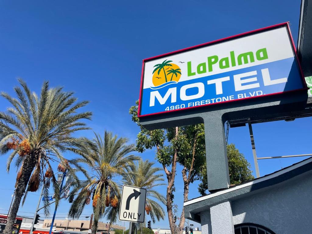 The La Palma Motel South Gate. 