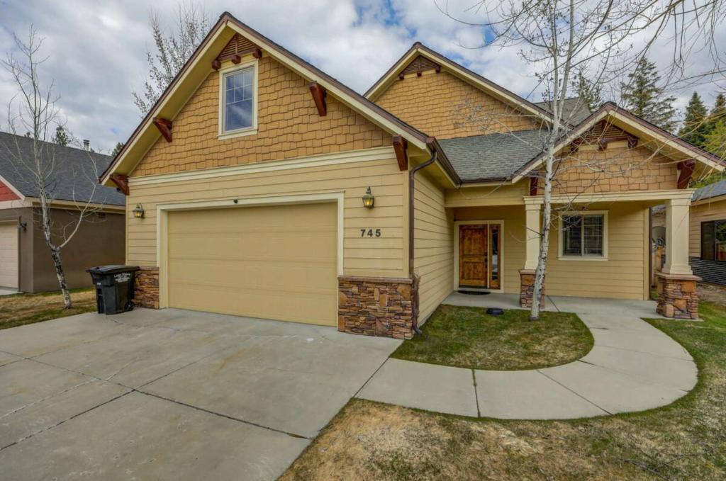 Budova, kde se prázdninový dům nachází