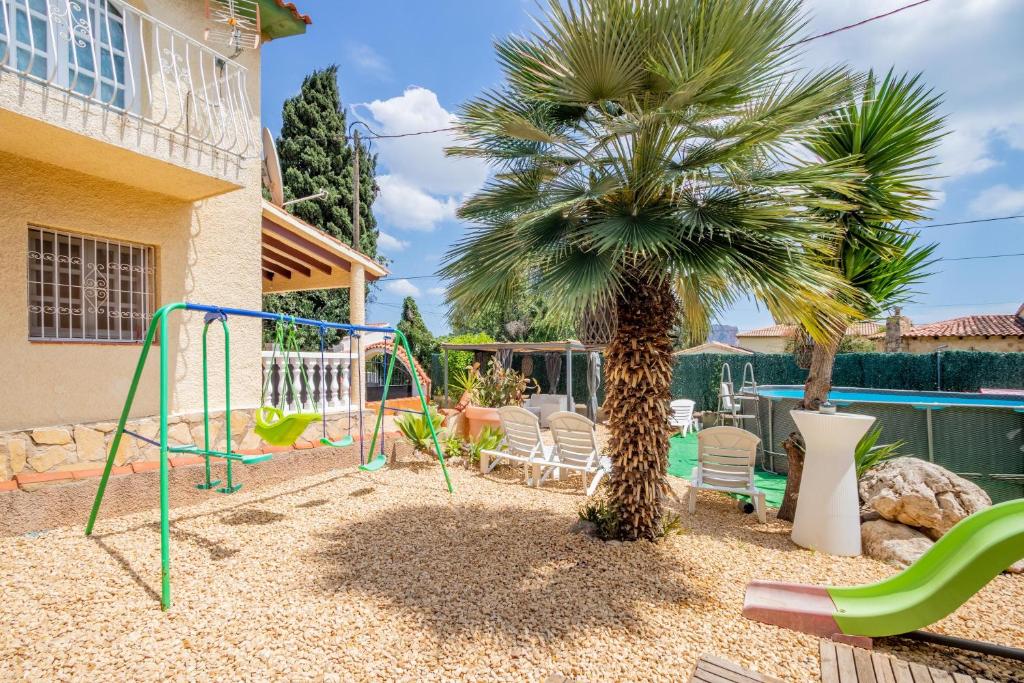 Bazén v ubytování Calpe Chalet a 5 min de la playa nebo v jeho okolí