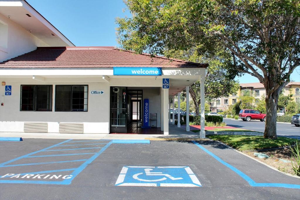 Motel 6-San Luis Obispo, CA - South photo