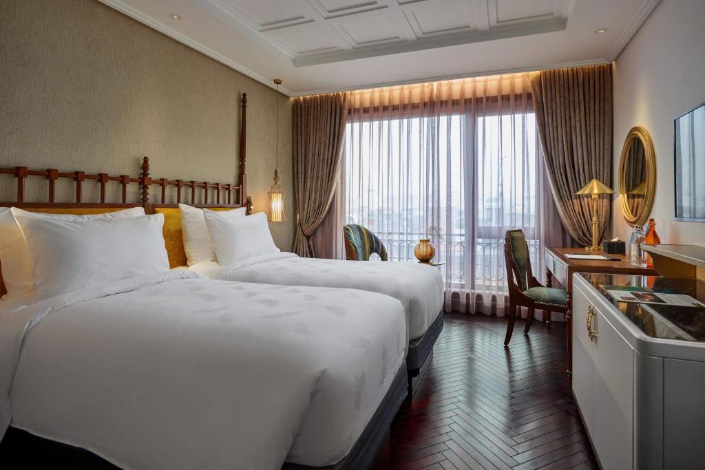 Peridot Grand Hotel & Spa 