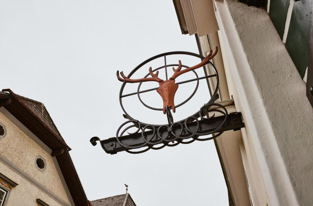 Fotografie z fotogalerie ubytování Boutiquehotel Zum Goldenen Hirschen v destinaci Gmunden