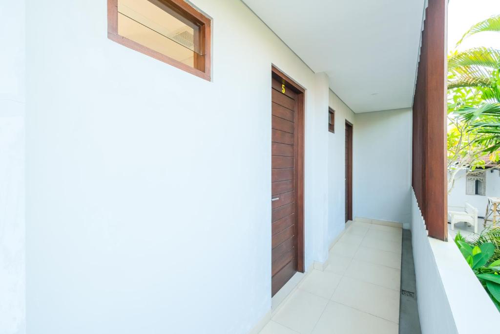 Fotografie z fotogalerie ubytování Dharma Guest House Seminyak RedPartner v destinaci Seminyak