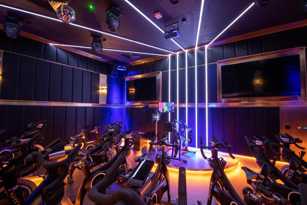 The Dean Cork - Resim 39