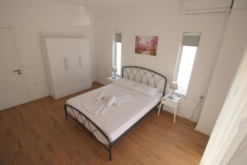 Nefeli Apartments - Image 9