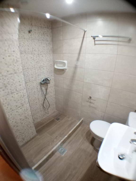 Koupelna v ubytování Brati - Arcoudi Hotel