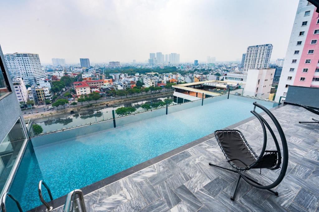 The Arrivals Hotel, TP. Hồ Chí Minh – Cập nhật Giá năm 2023