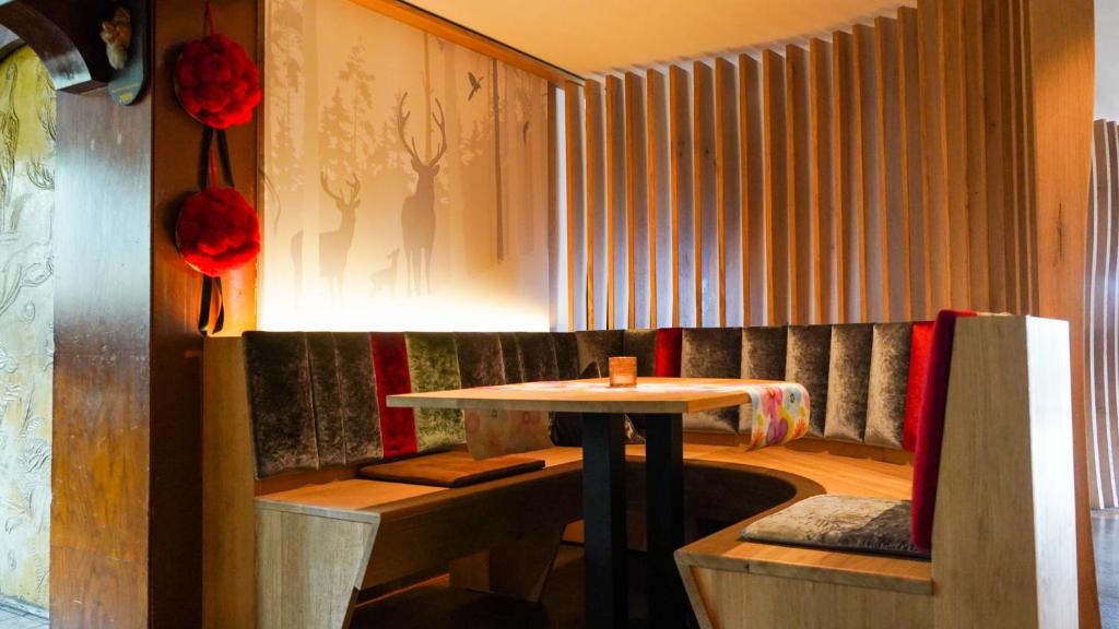 Posezení v ubytování Hotel Hirschen