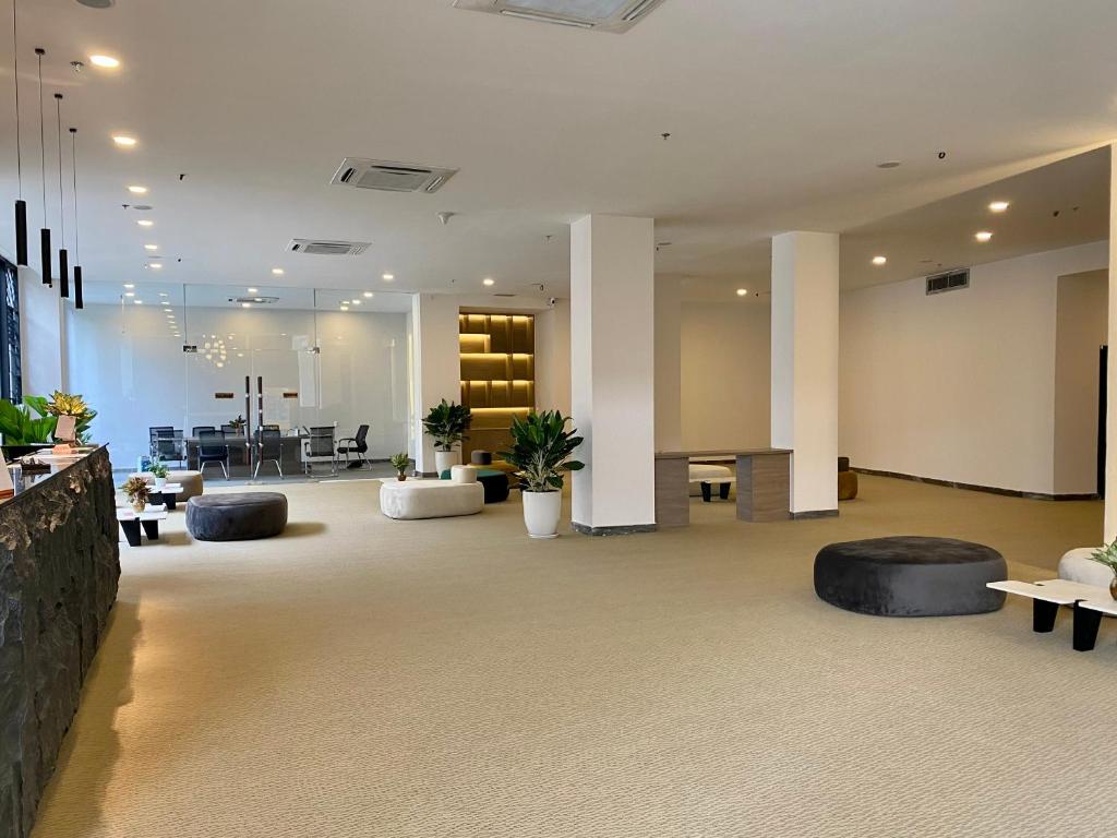 The Arrivals Hotel