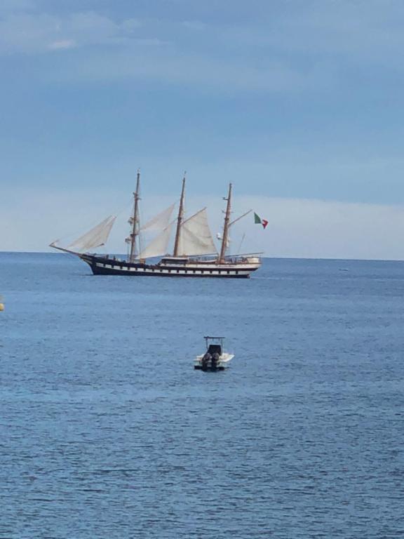Fotografie z fotogalerie ubytování Hostel Beach House v destinaci Giardini Naxos