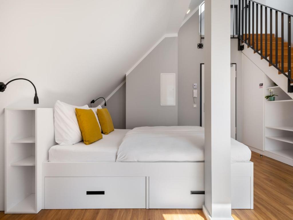 
Extra Large Studio with Kitchenette and Sofa Bed - Duplex
