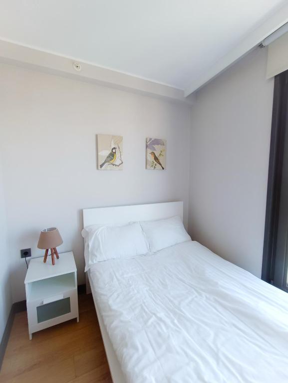 Postel nebo postele na pokoji v ubytování Luxury Central Fully Equipped 3BR 2BA Apartment by Siena Suites