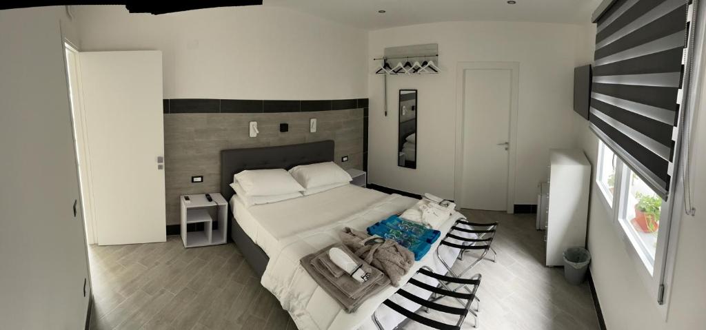 LA CASA DELLE FATE-Area Marina Protetta - Camera Deluxe (2 Adulti + 1 Bambino)