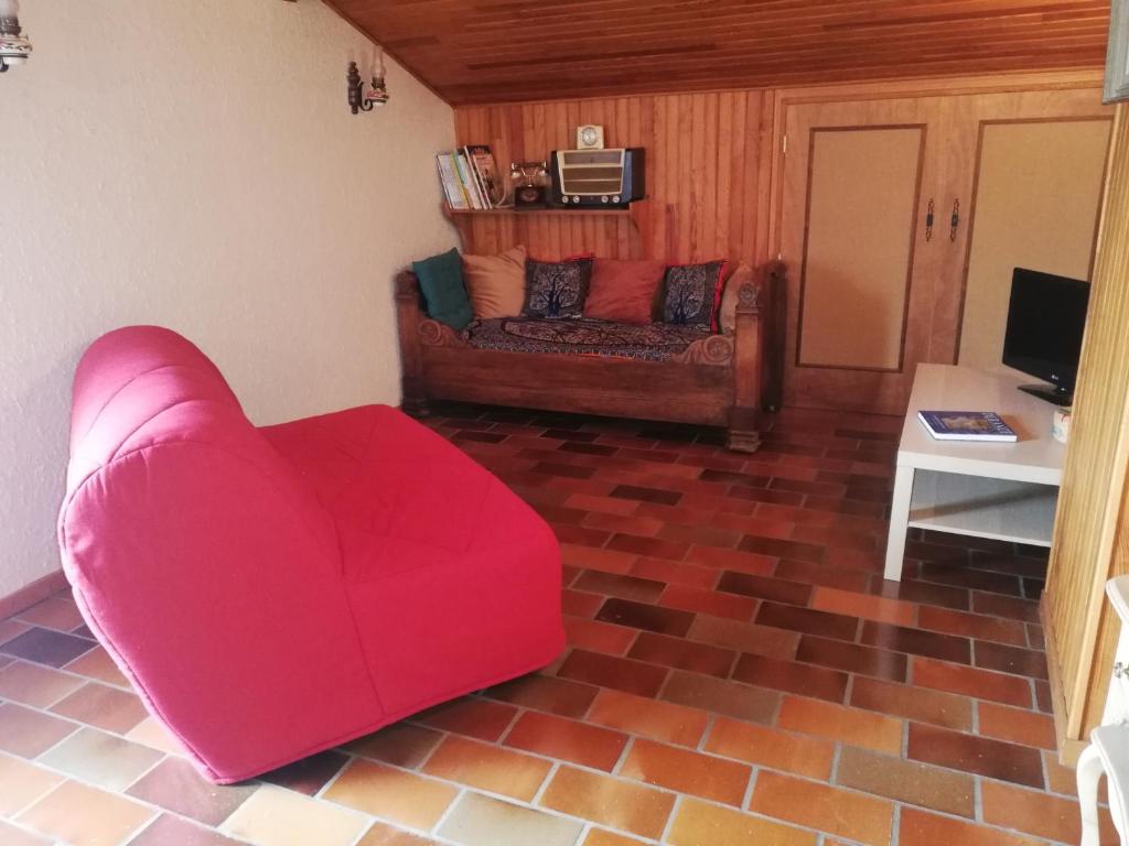 A seating area at 1.2.3 SOLEIL
