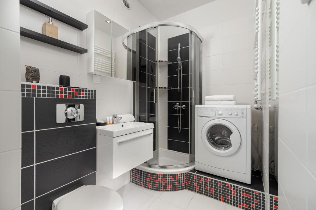 Kúpeľňa v ubytovaní Lea Apartments Kraków Krowodrza by Noclegi Renters