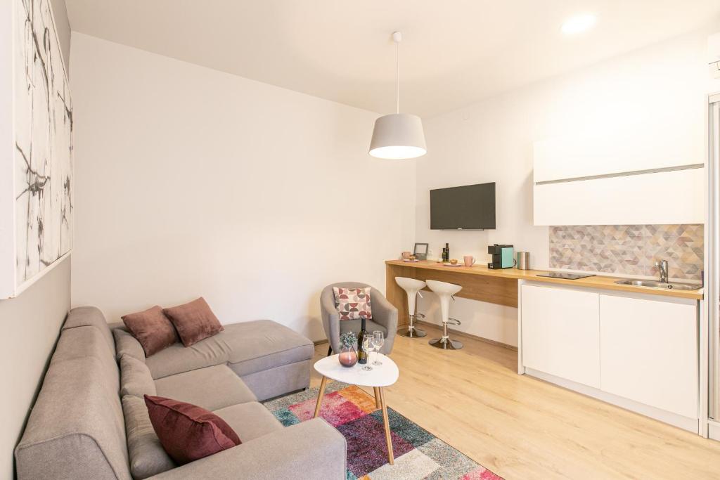 Kuchyň nebo kuchyňský kout v ubytování Polai Center Apartments