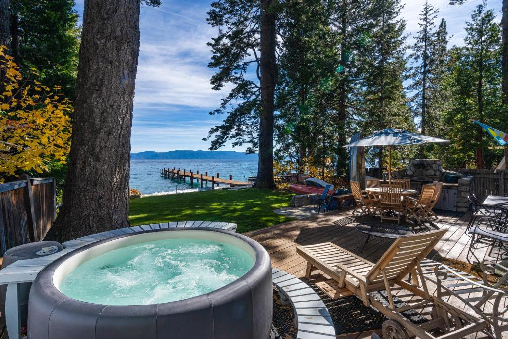 Lakefront Haven – Photos 1
