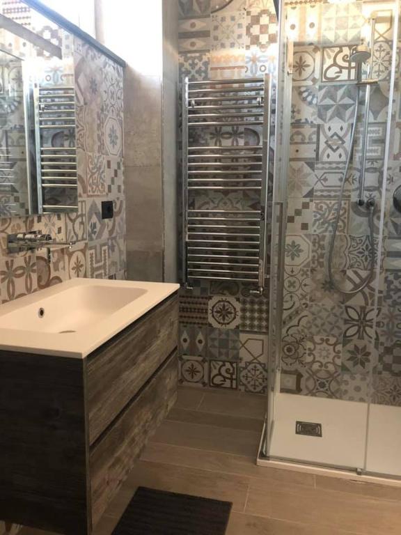 Koupelna v ubytování Farau B&B