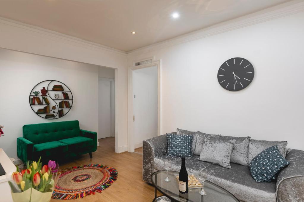 **Authentic & Spacious 5 Bed Apartment/Hyde Park** - Appartement