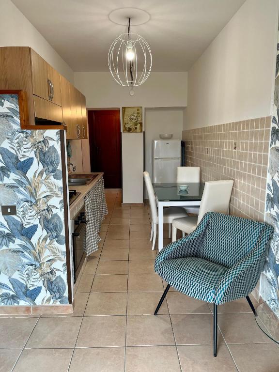 I Lecci Guesthouse - Apartamento Con Balcón