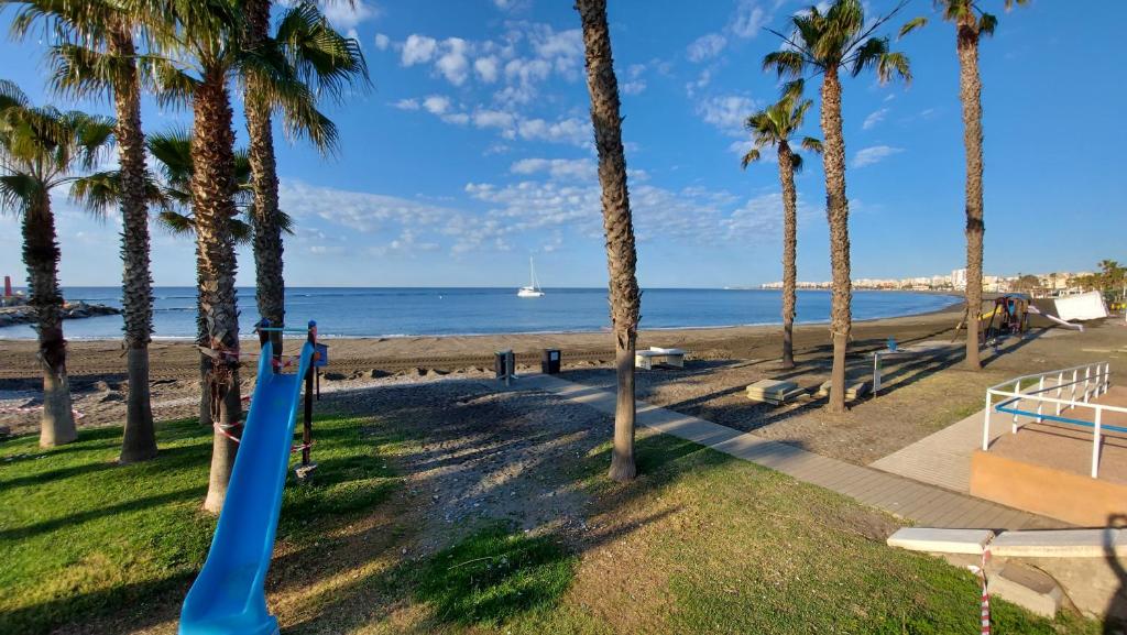 Fotografie z fotogalerie ubytování Apartamento Puerto Blanco v destinaci Caleta De Velez