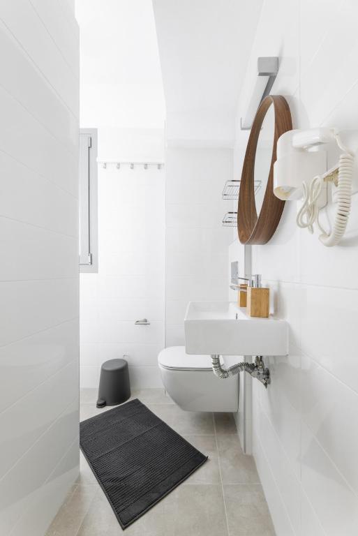 A bathroom at Boho Rooms
