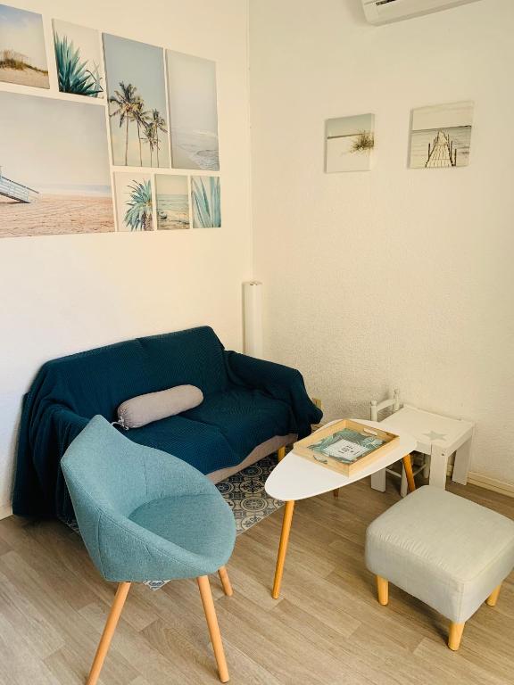 Posezení v ubytování T2 bis terrasse PORT LEUCATE