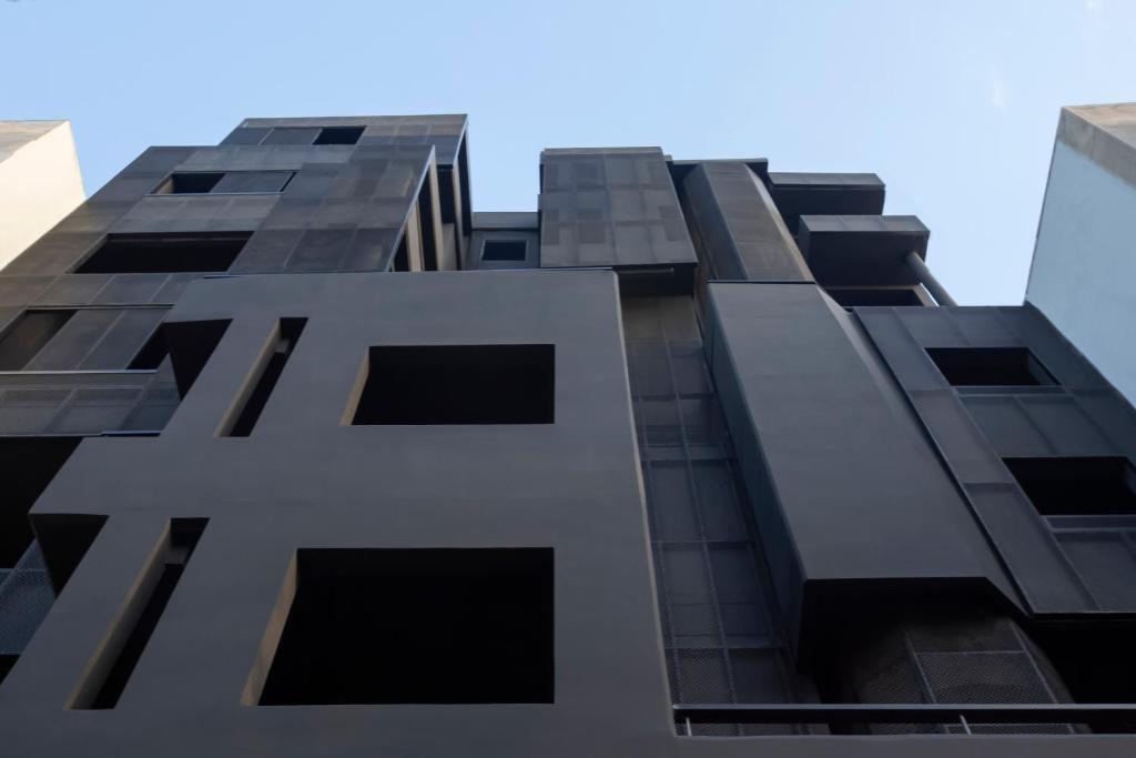 Thisean Modern Suites By Athens Stay - Resim 26