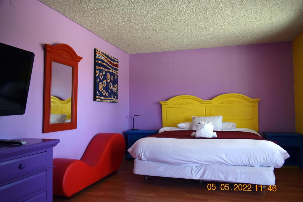 9 Palms Inn - A Room With One Double Bed