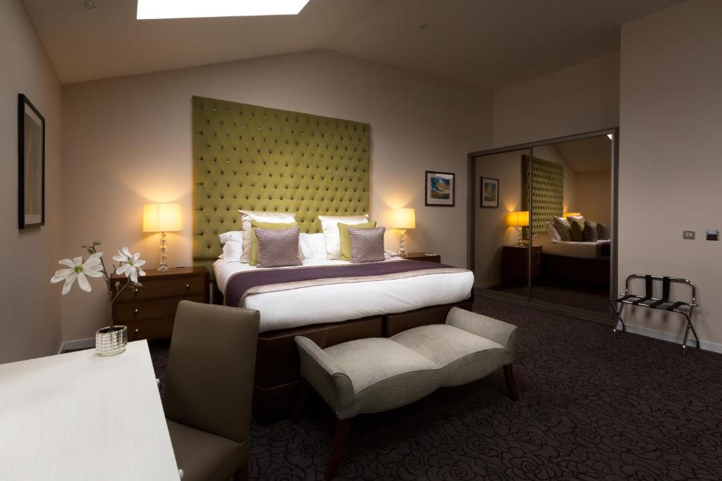 Sandford Springs Hotel and Golf Club - 