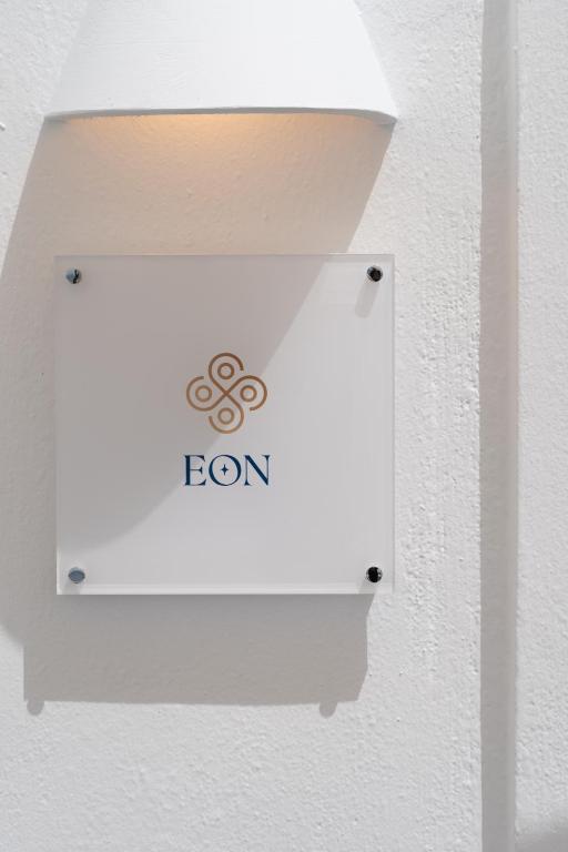 Certifikát, hodnocení, plakát nebo jiný dokument vystavený v ubytování Asha Luxury Suites