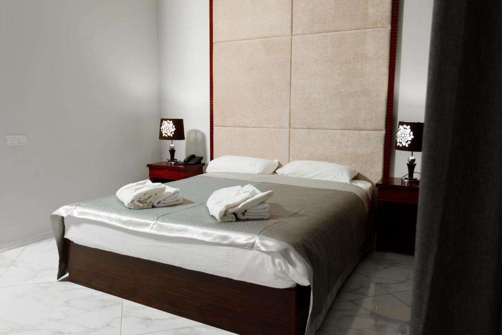 Giowine Hotel & Restaurant - King Suite Avec Balcon