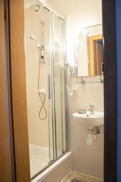 Tatrzańskie Spanie pokoje gościnne - 9