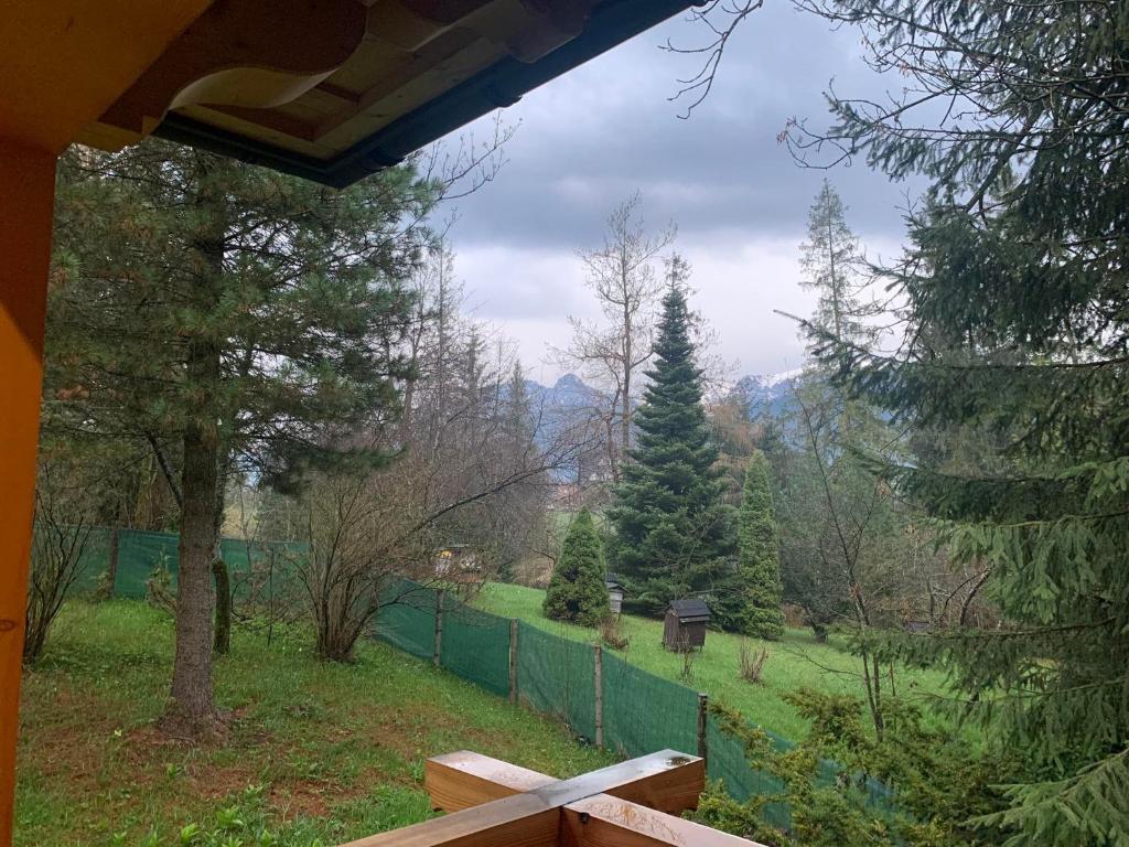 Vonkajšia záhrada v ubytovaní Tatra Wolf House
