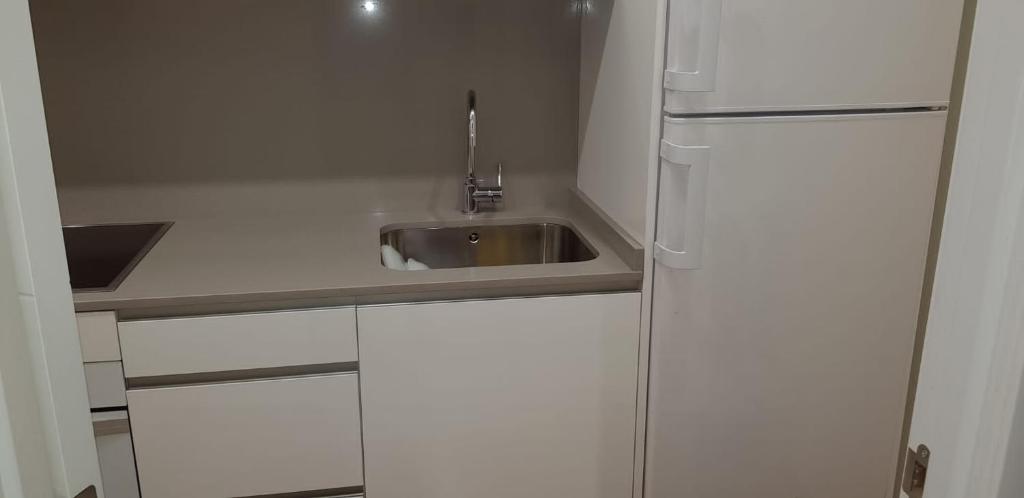 Kuchyň nebo kuchyňský kout v ubytování Piso 2da línea de playa en Marbella