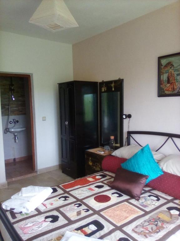 A bed or beds in a room at LussVelika: The heart of the Black Sea.