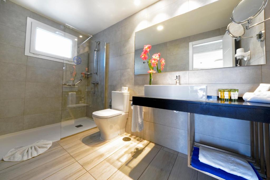 Koupelna v ubytování Aqua Suites