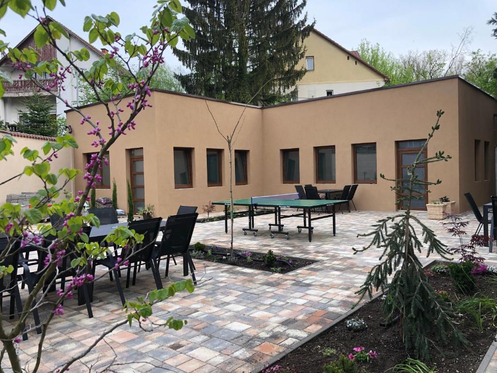 Vonkajšia záhrada v ubytovaní Second Home Apartments Miskolctapolca